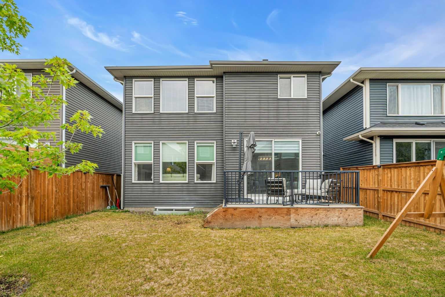 49 Creekside Avenue SW