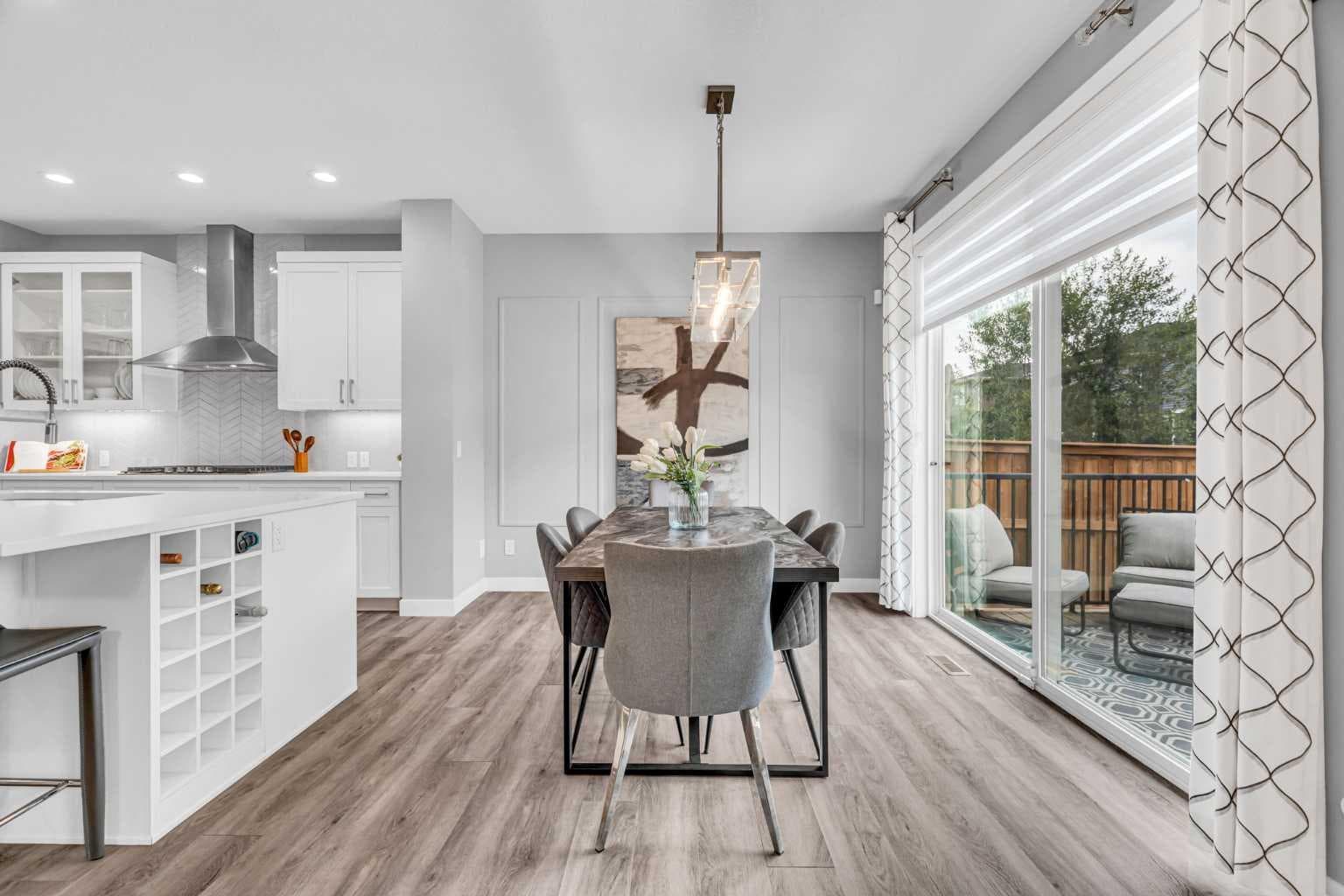 49 Creekside Avenue SW