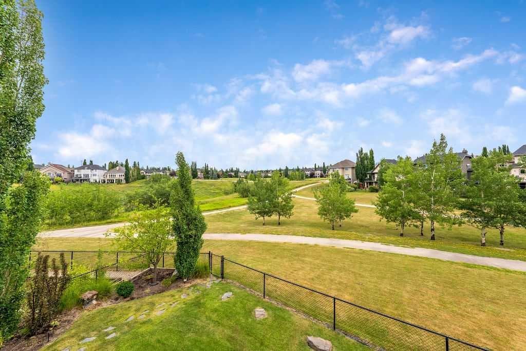 22 Tuscany Estates Crescent NW