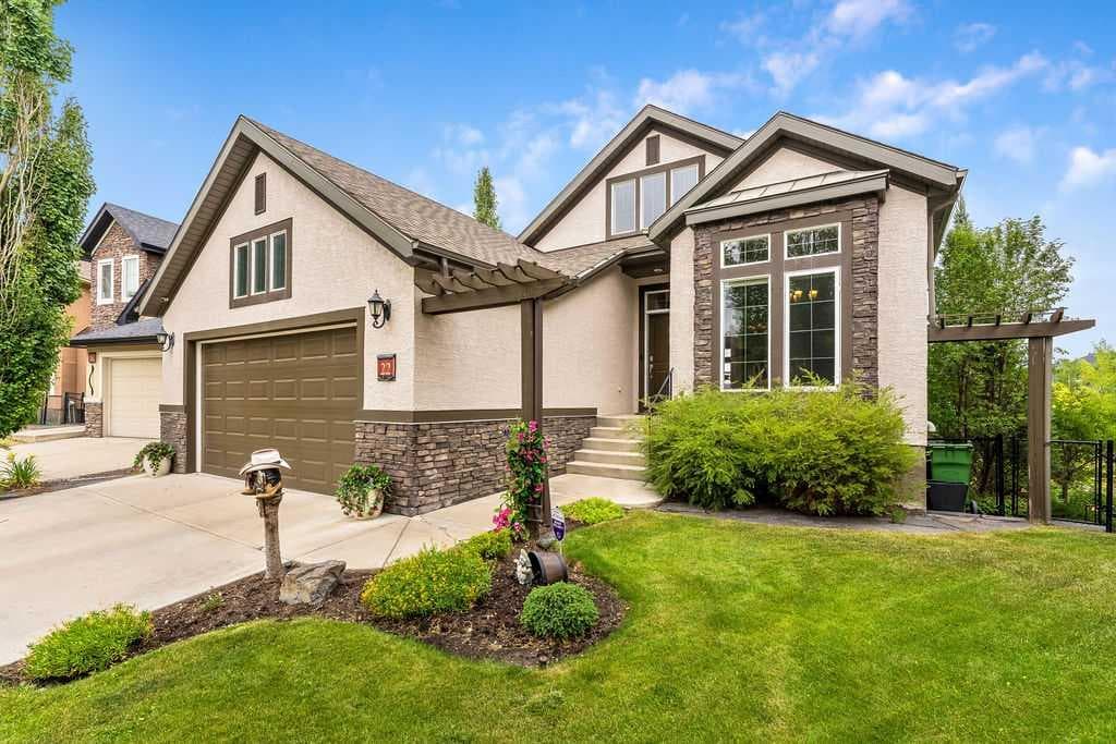 22 Tuscany Estates Crescent NW