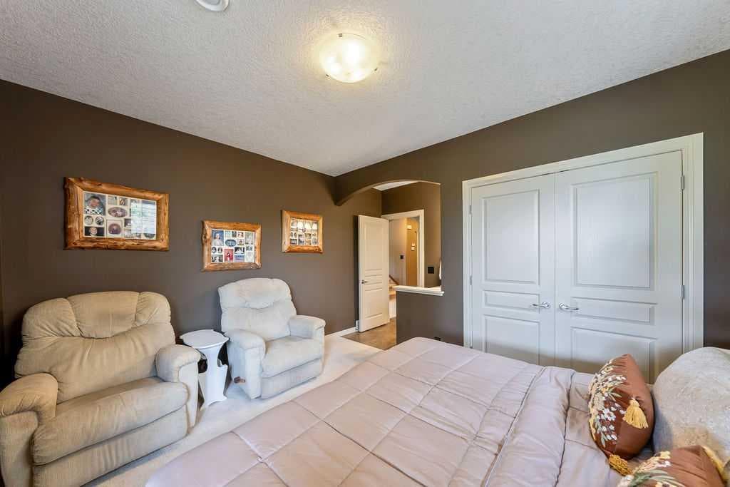 22 Tuscany Estates Crescent NW
