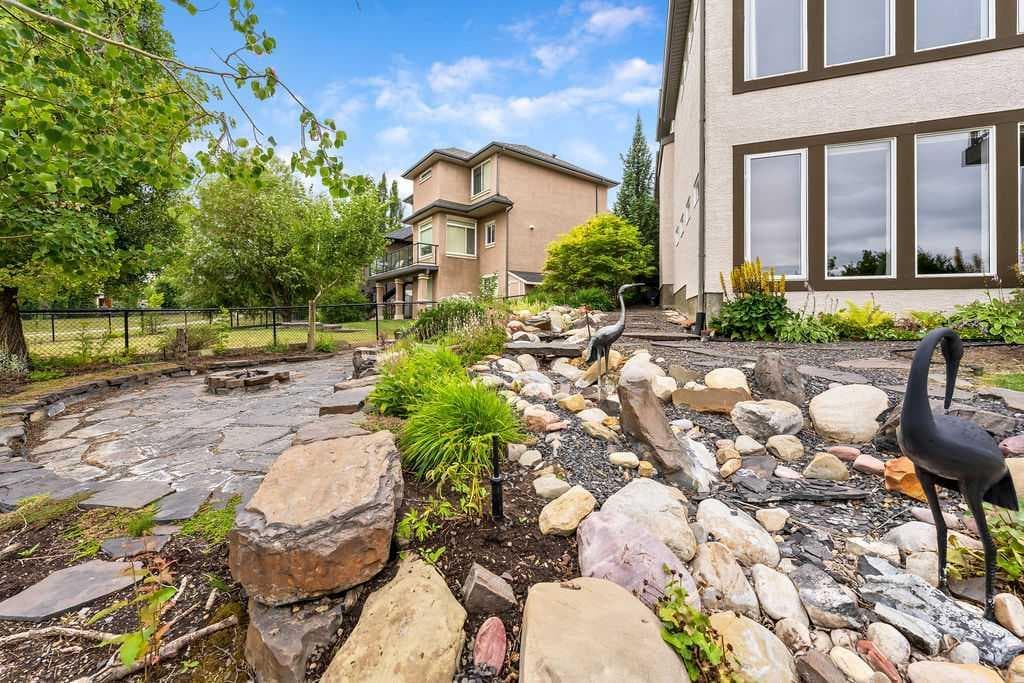 22 Tuscany Estates Crescent NW