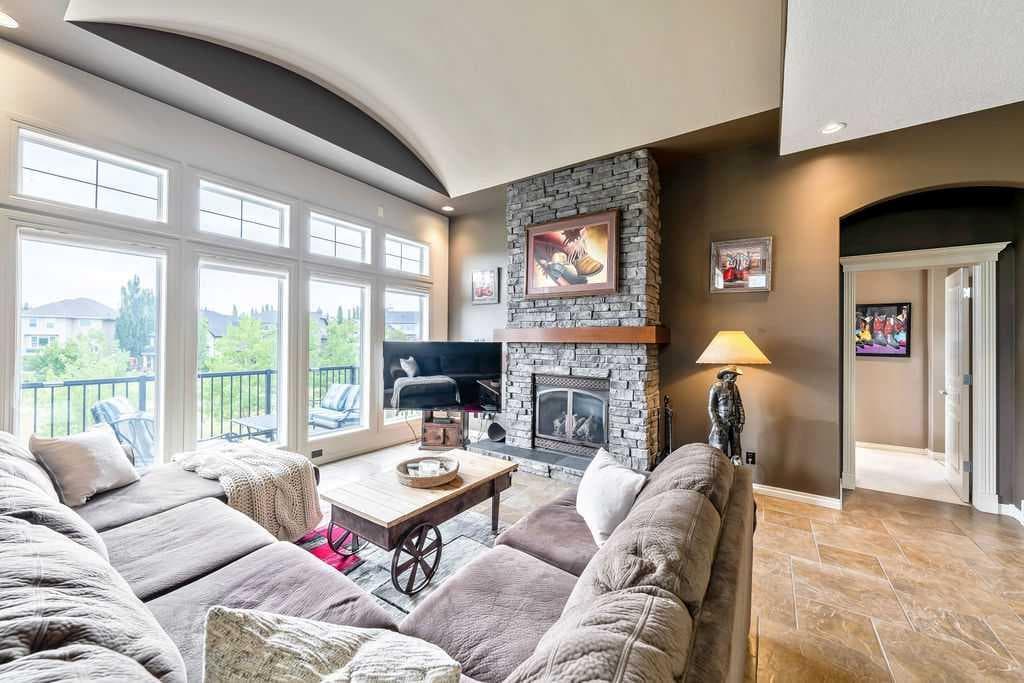 22 Tuscany Estates Crescent NW