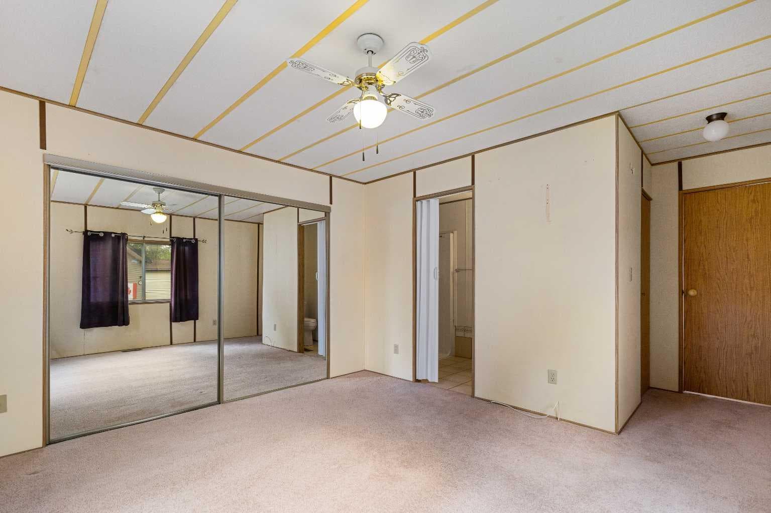 364 Burroughs Circle NE