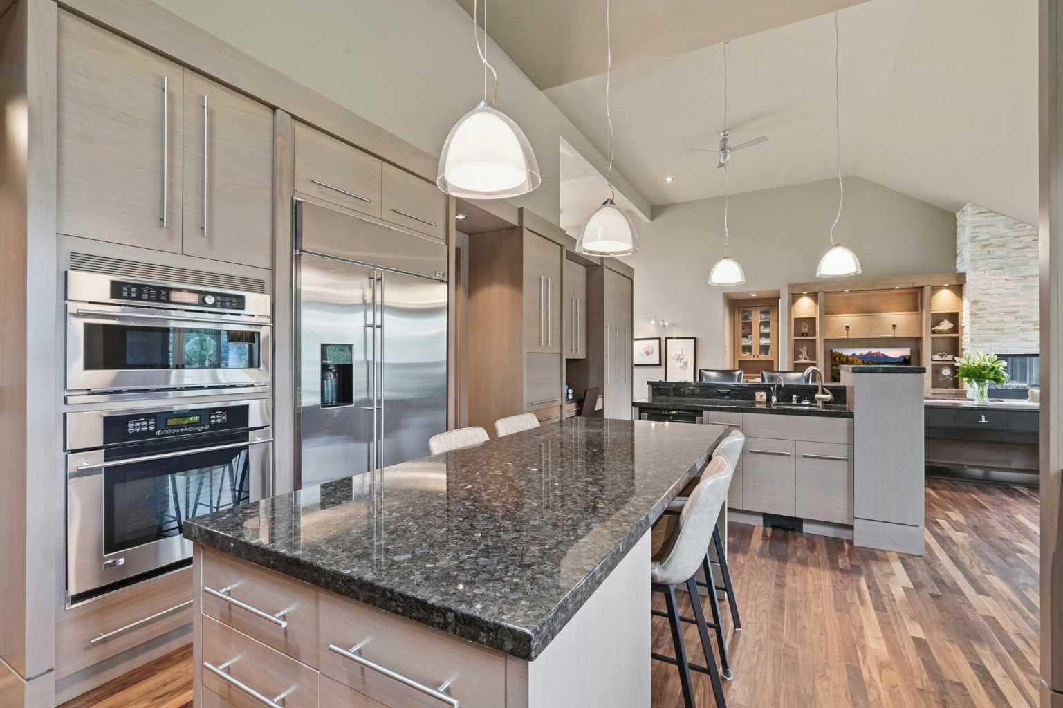 120 Lynx Ridge Road NW
