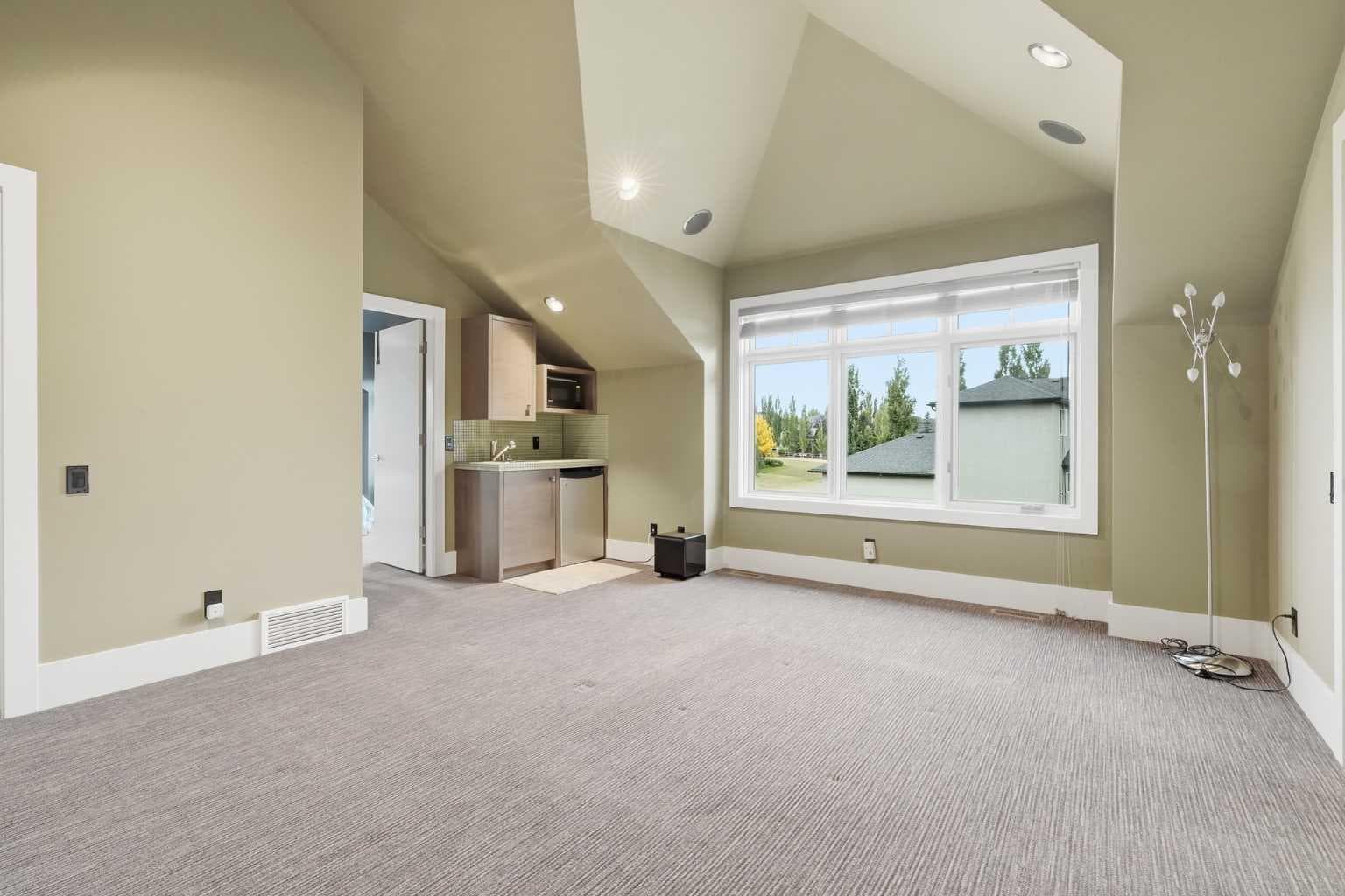 120 Lynx Ridge Road NW
