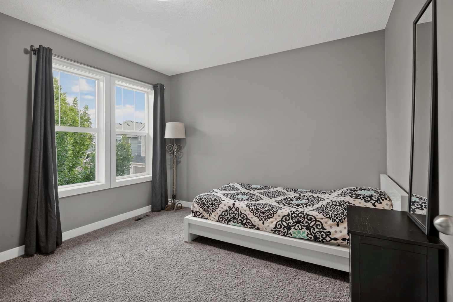 139 Nolanshire Point NW