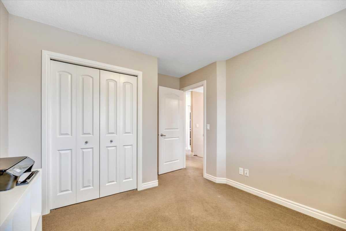 13 Cranberry Avenue SE