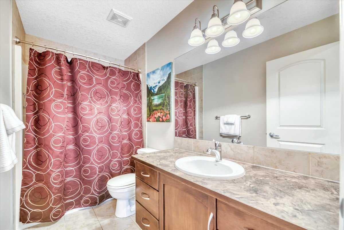13 Cranberry Avenue SE