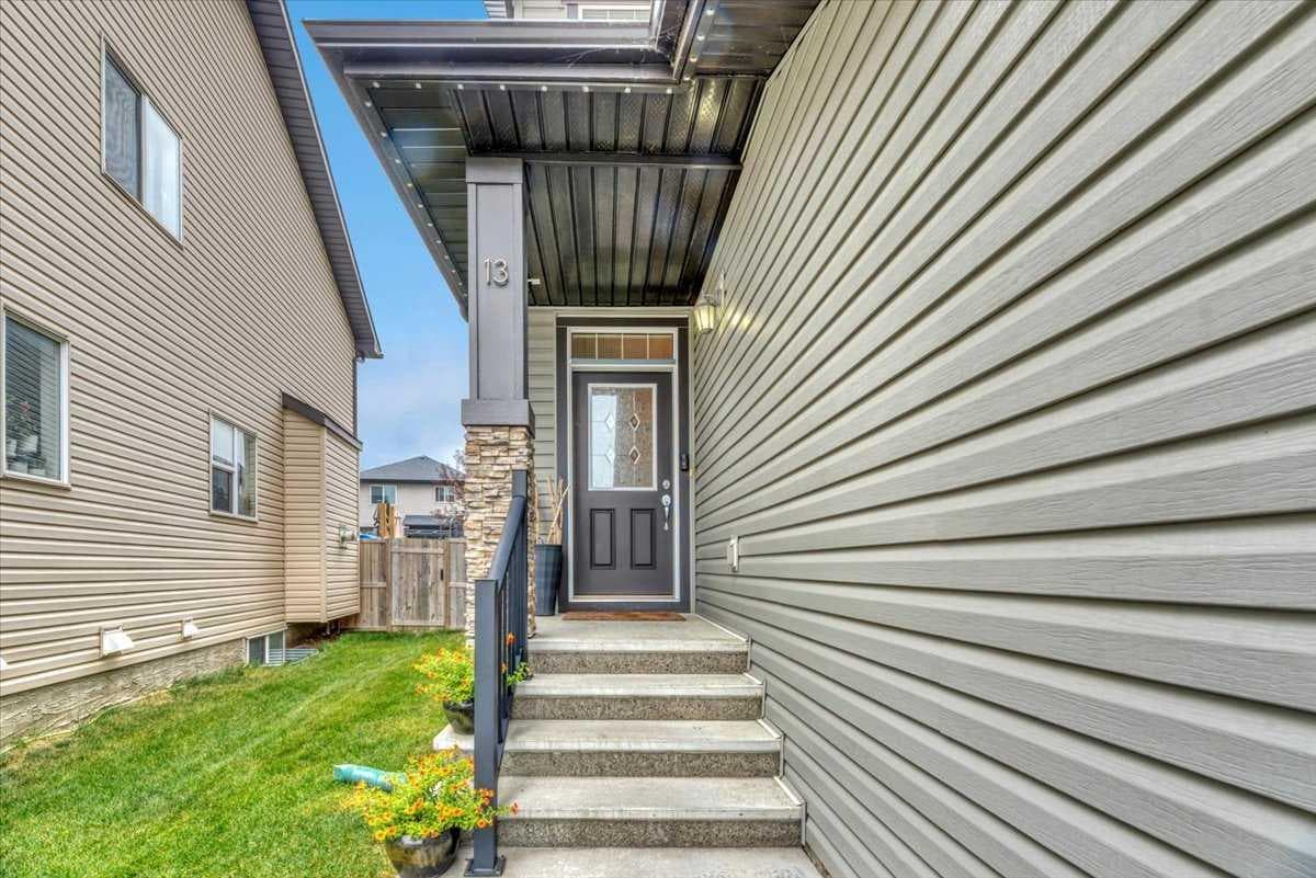 13 Cranberry Avenue SE