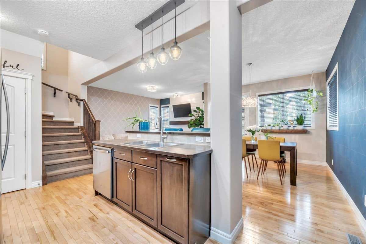 13 Cranberry Avenue SE