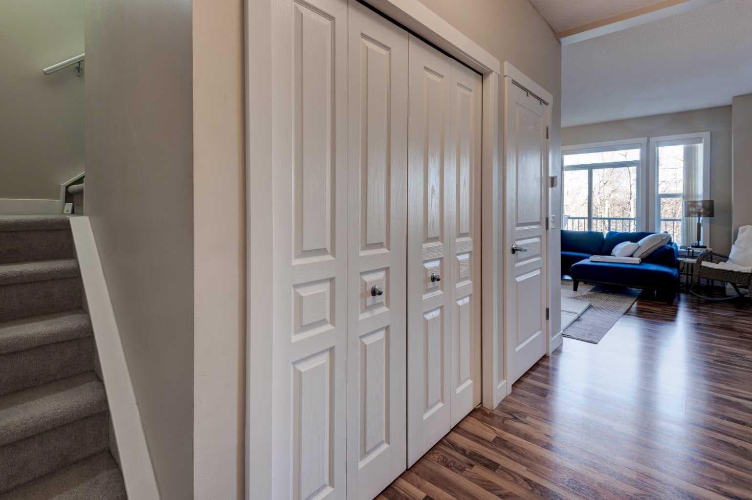 1203, 211 Aspen Stone Boulevard SW