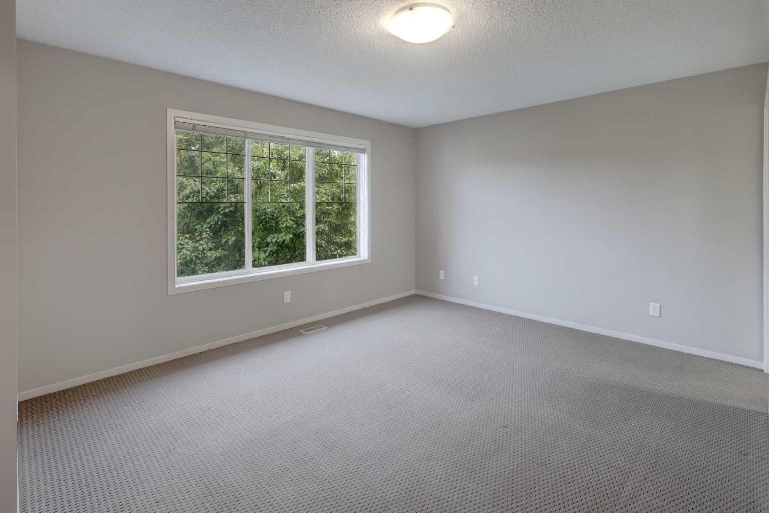 36 Copperstone Court SE