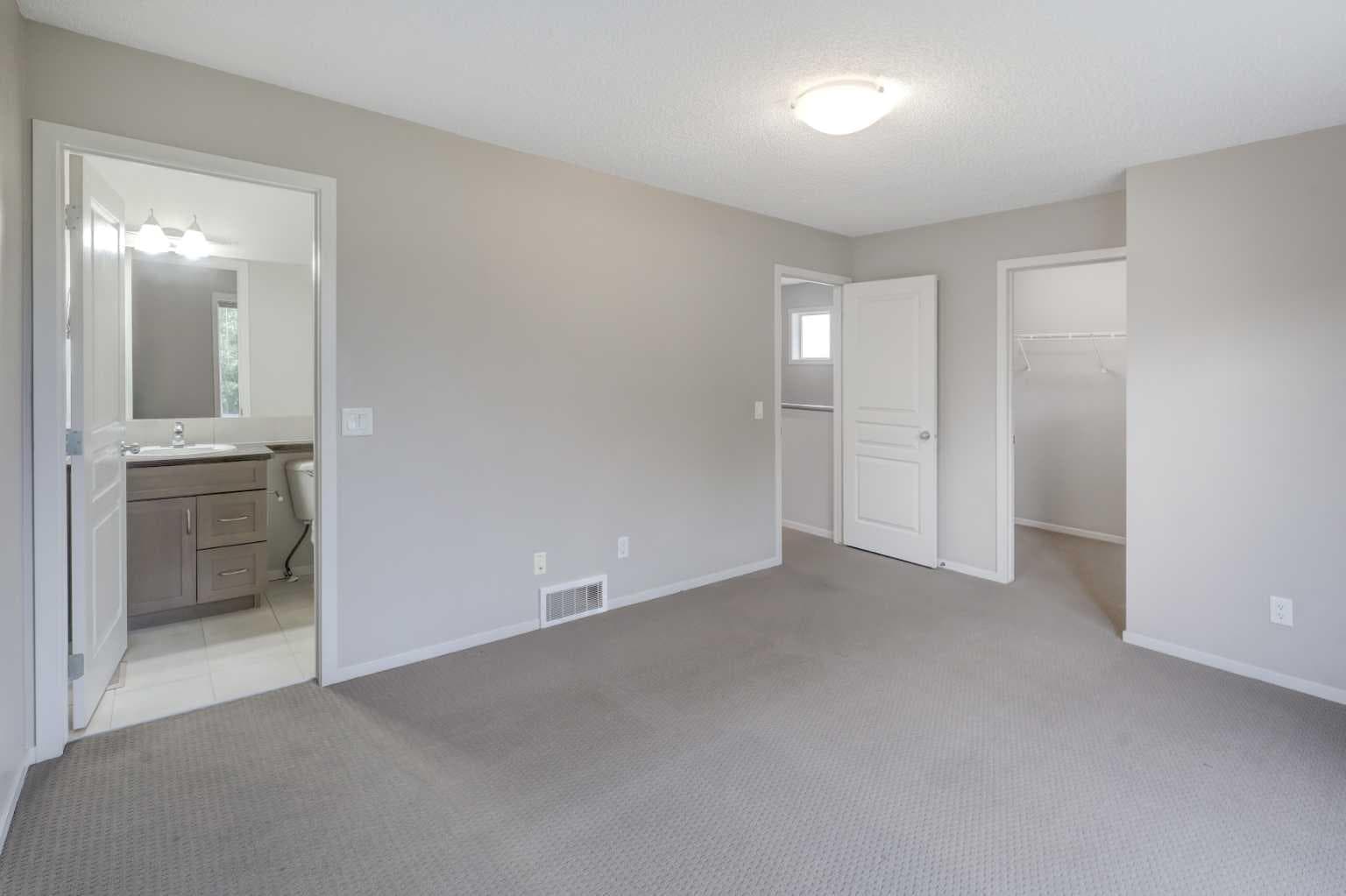 36 Copperstone Court SE