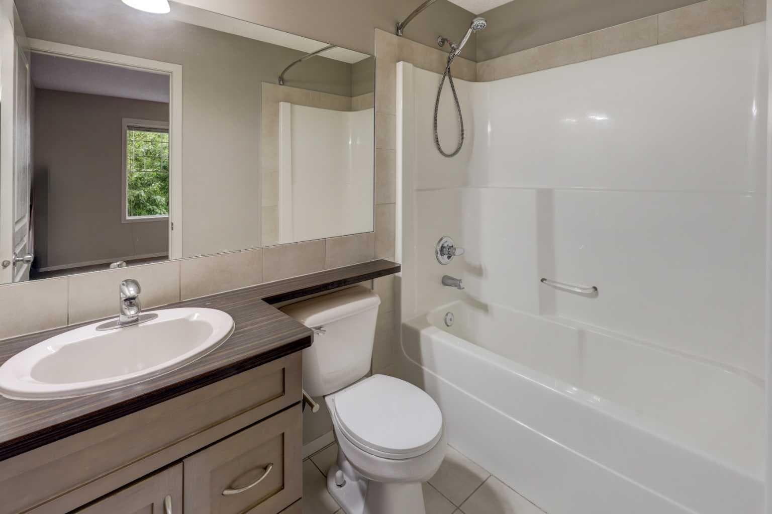 36 Copperstone Court SE