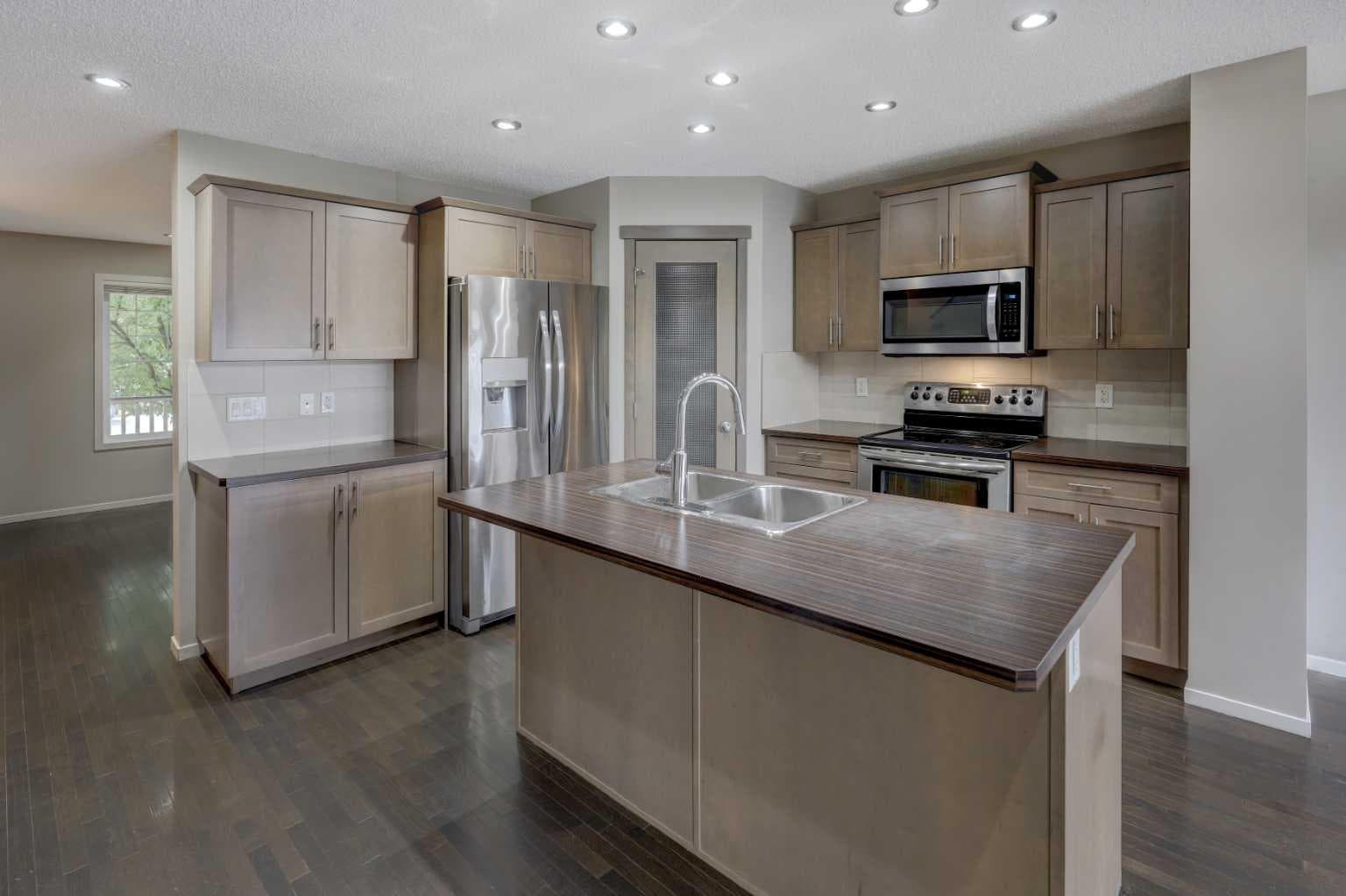 36 Copperstone Court SE
