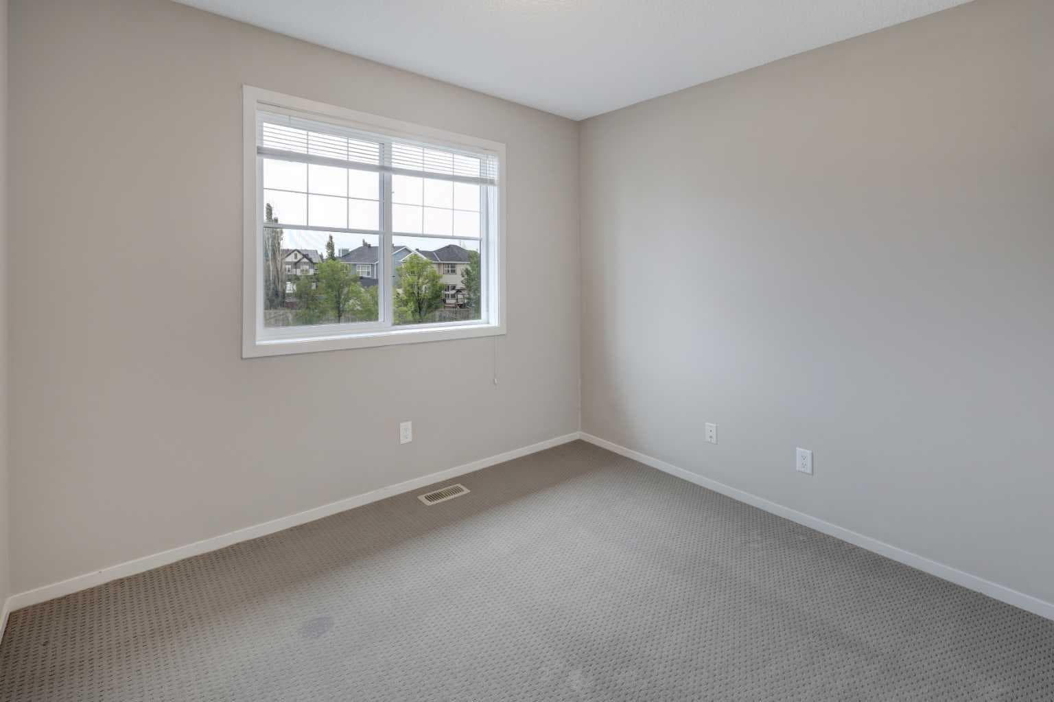 36 Copperstone Court SE