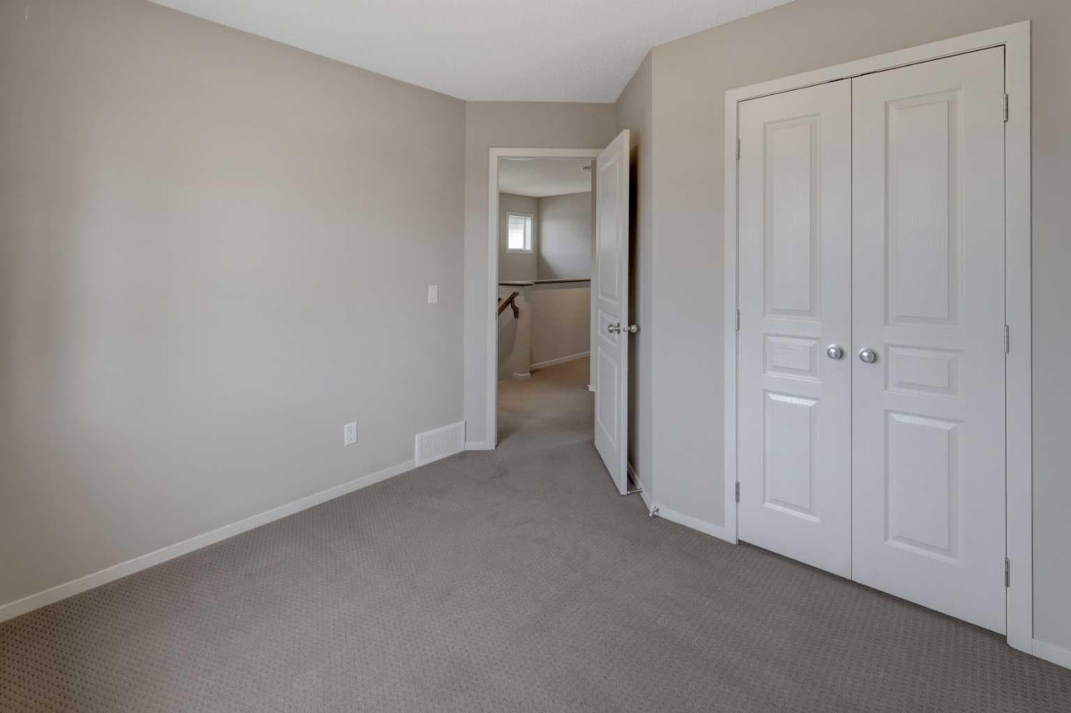36 Copperstone Court SE
