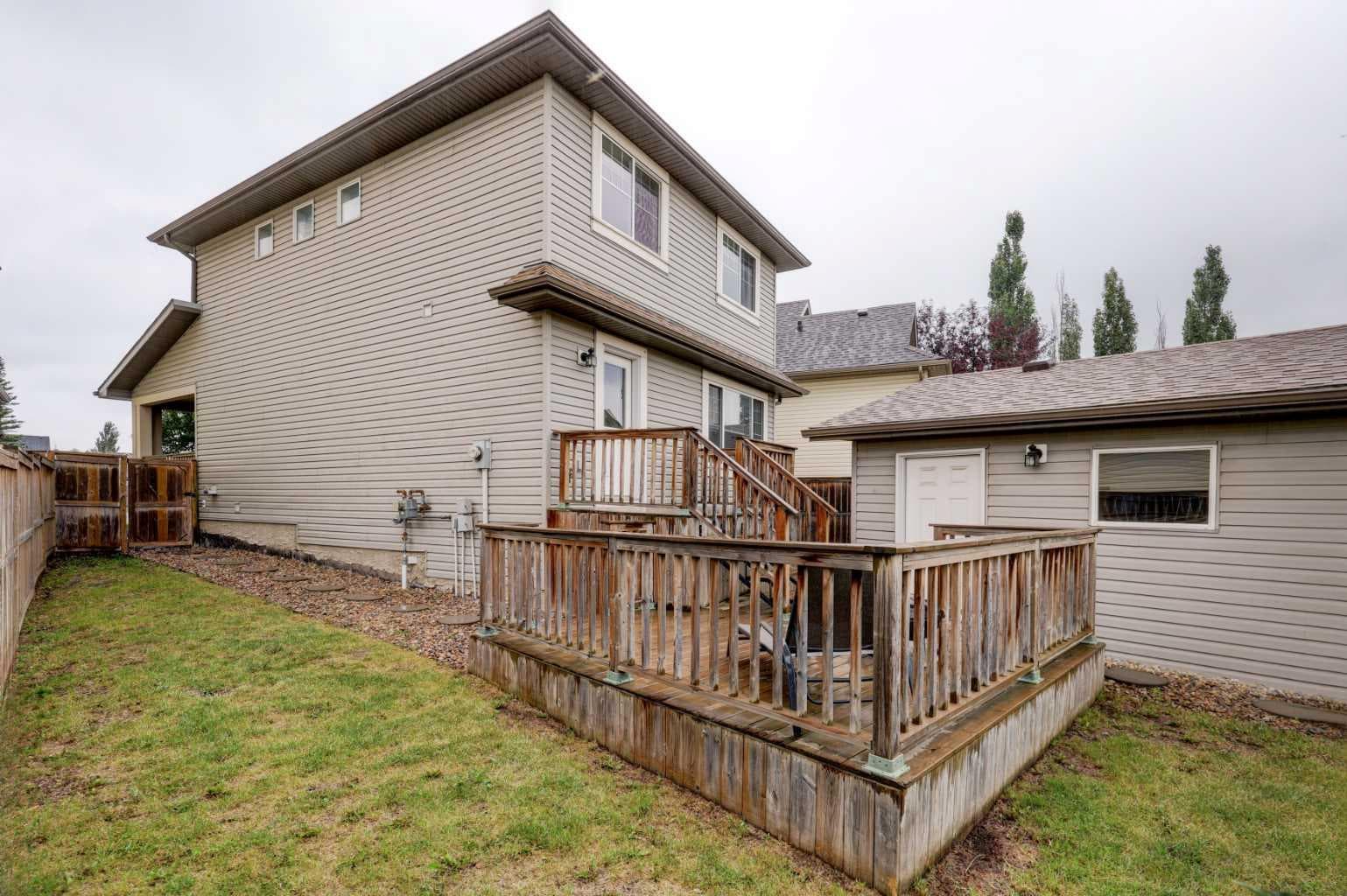 36 Copperstone Court SE