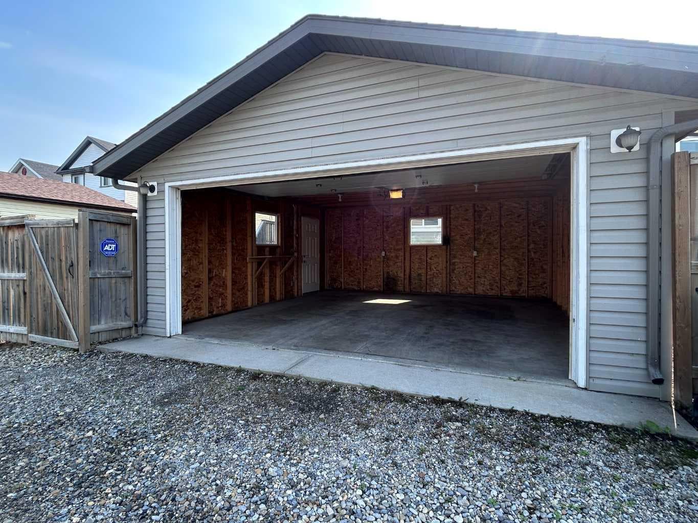 36 Copperstone Court SE