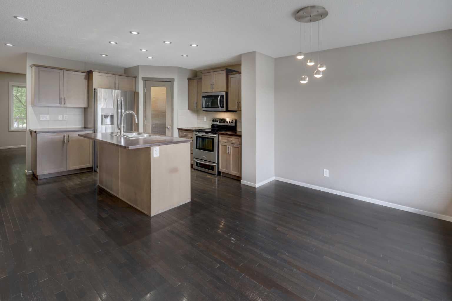 36 Copperstone Court SE
