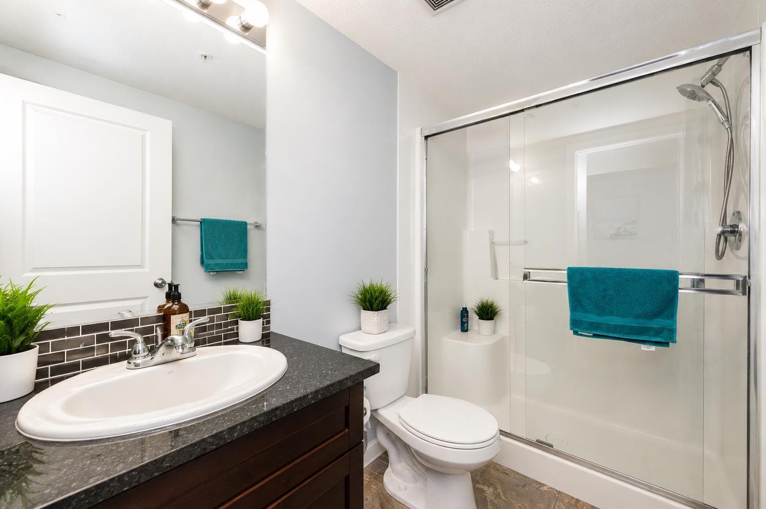 8112, 403 Mackenzie Way SW