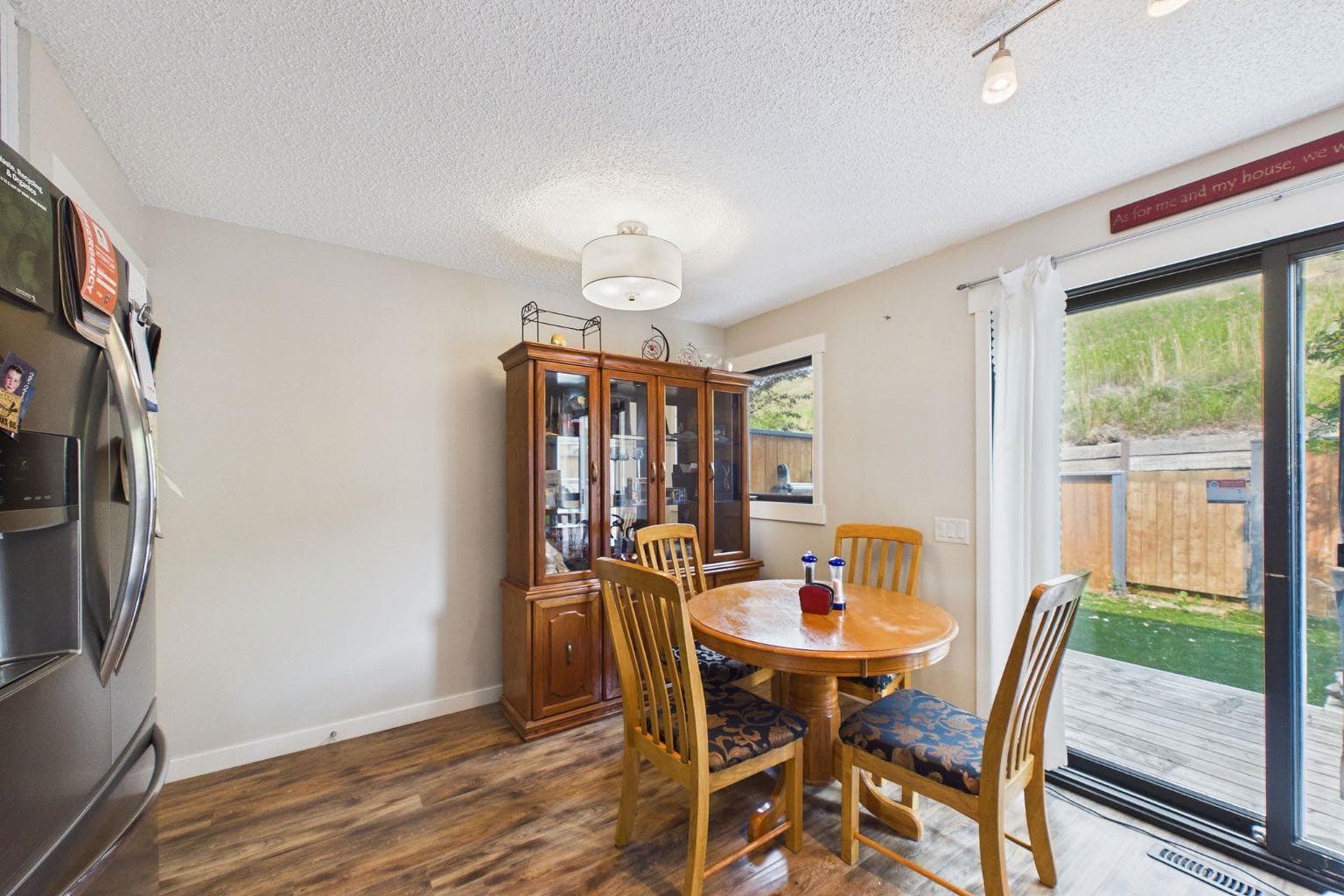 24, 800 Bowcroft Place 
