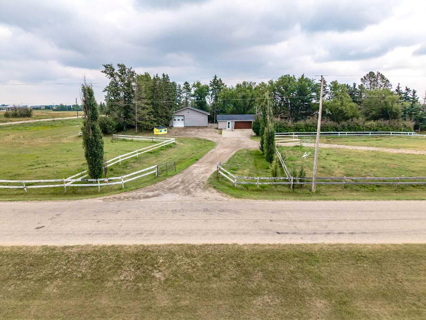 235084 Range Road 275A  