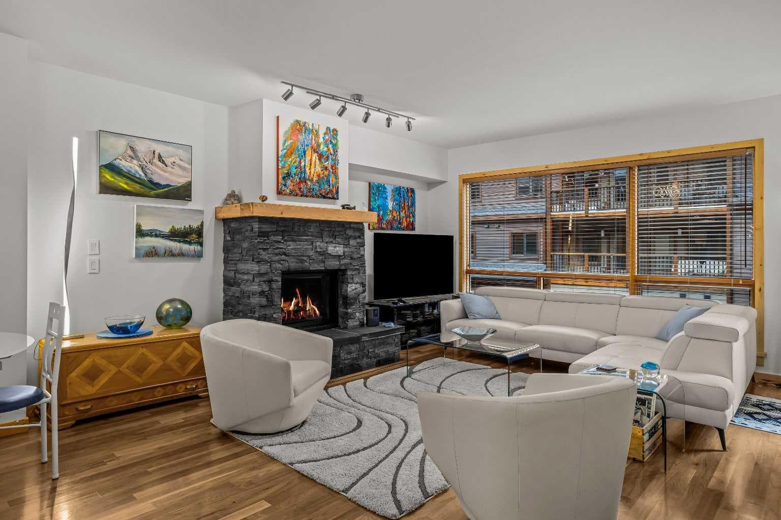 205, 600 Spring Creek Drive 
