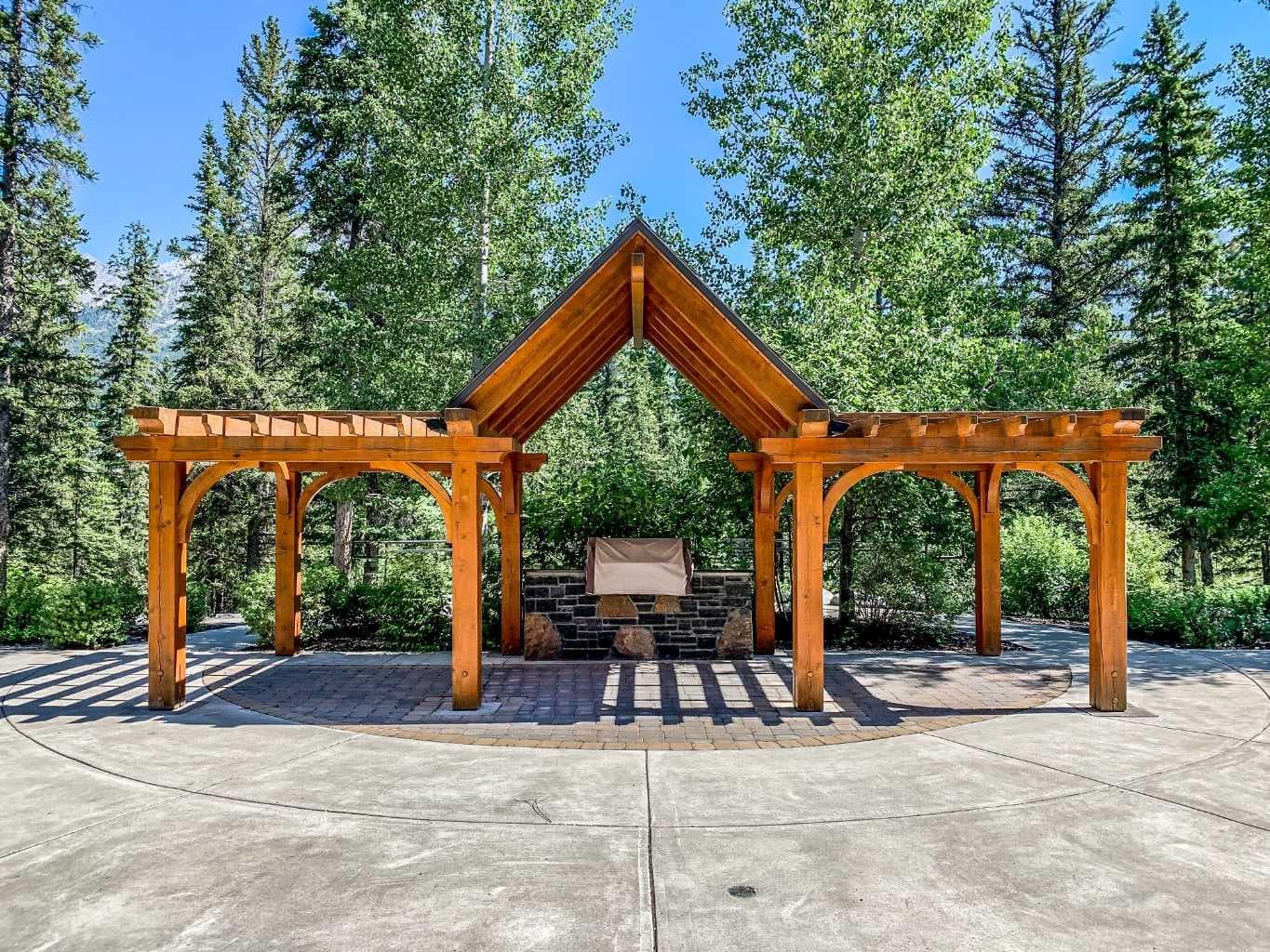 205, 600 Spring Creek Drive 