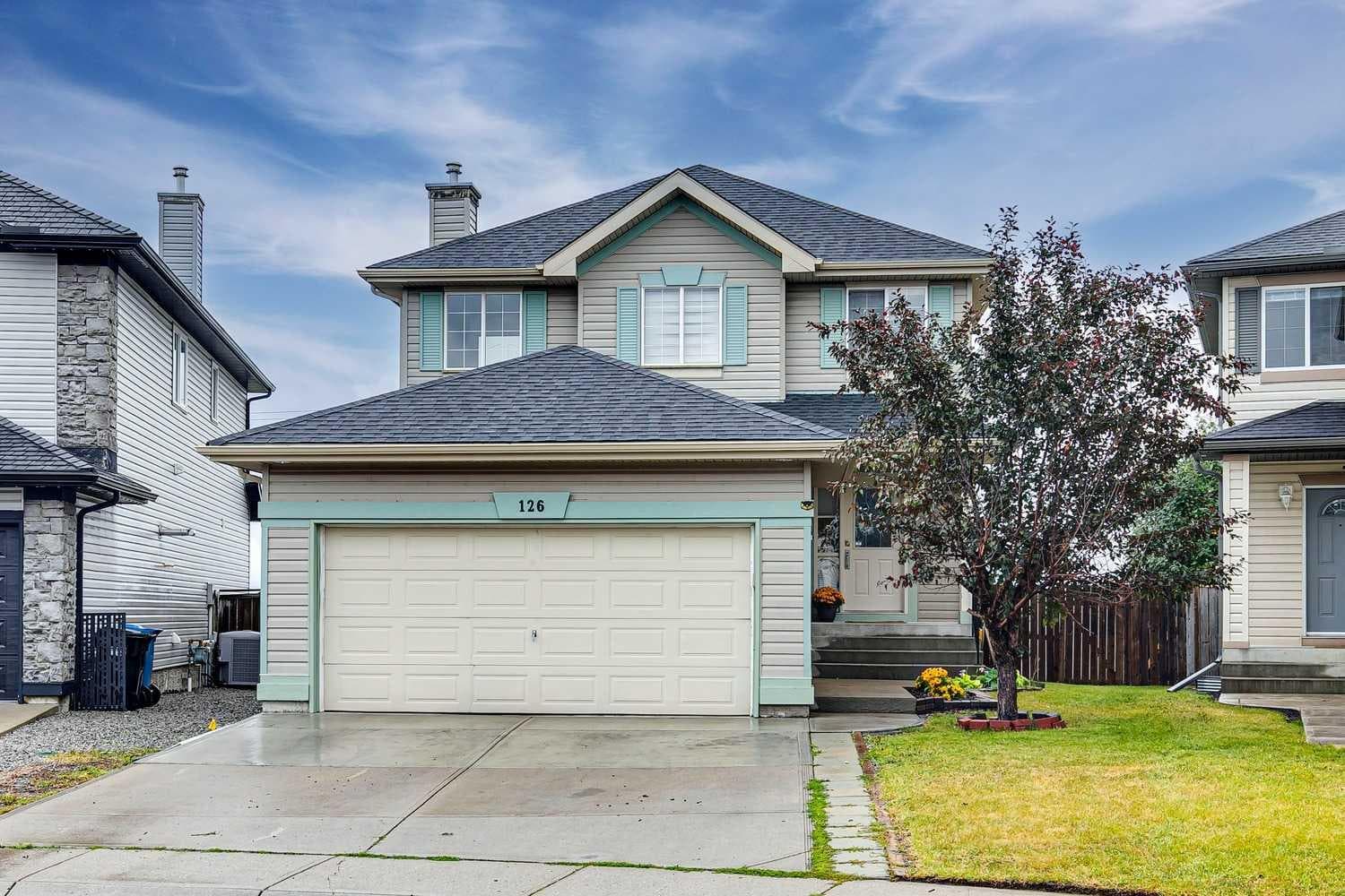 126 Somerglen Way SW