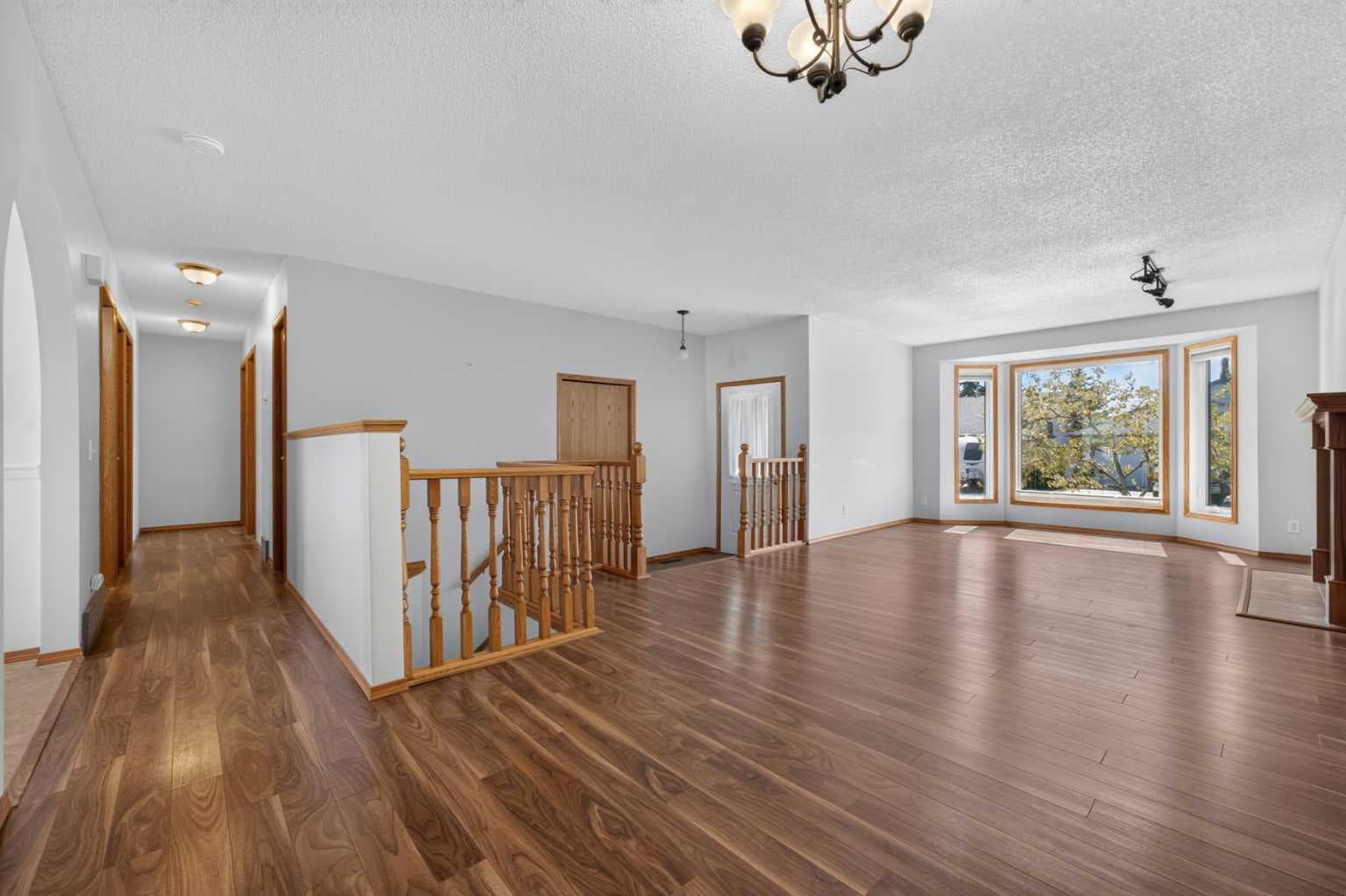 42 West Boothby Crescent 