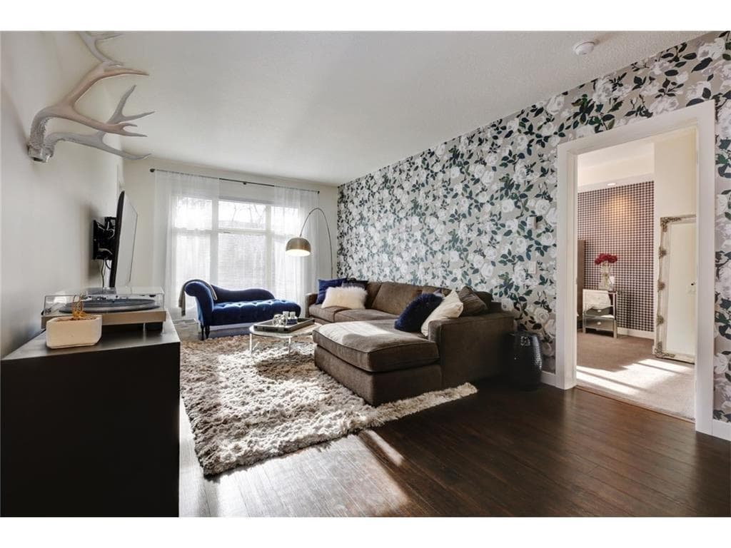 313, 25 Aspenmont Heights SW