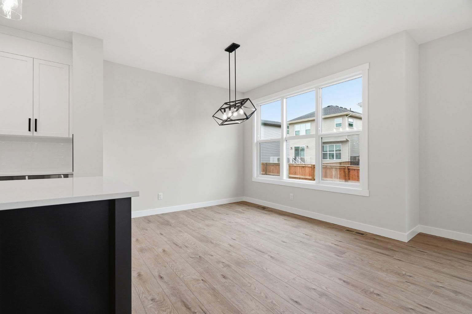 435 kinniburgh Loop 