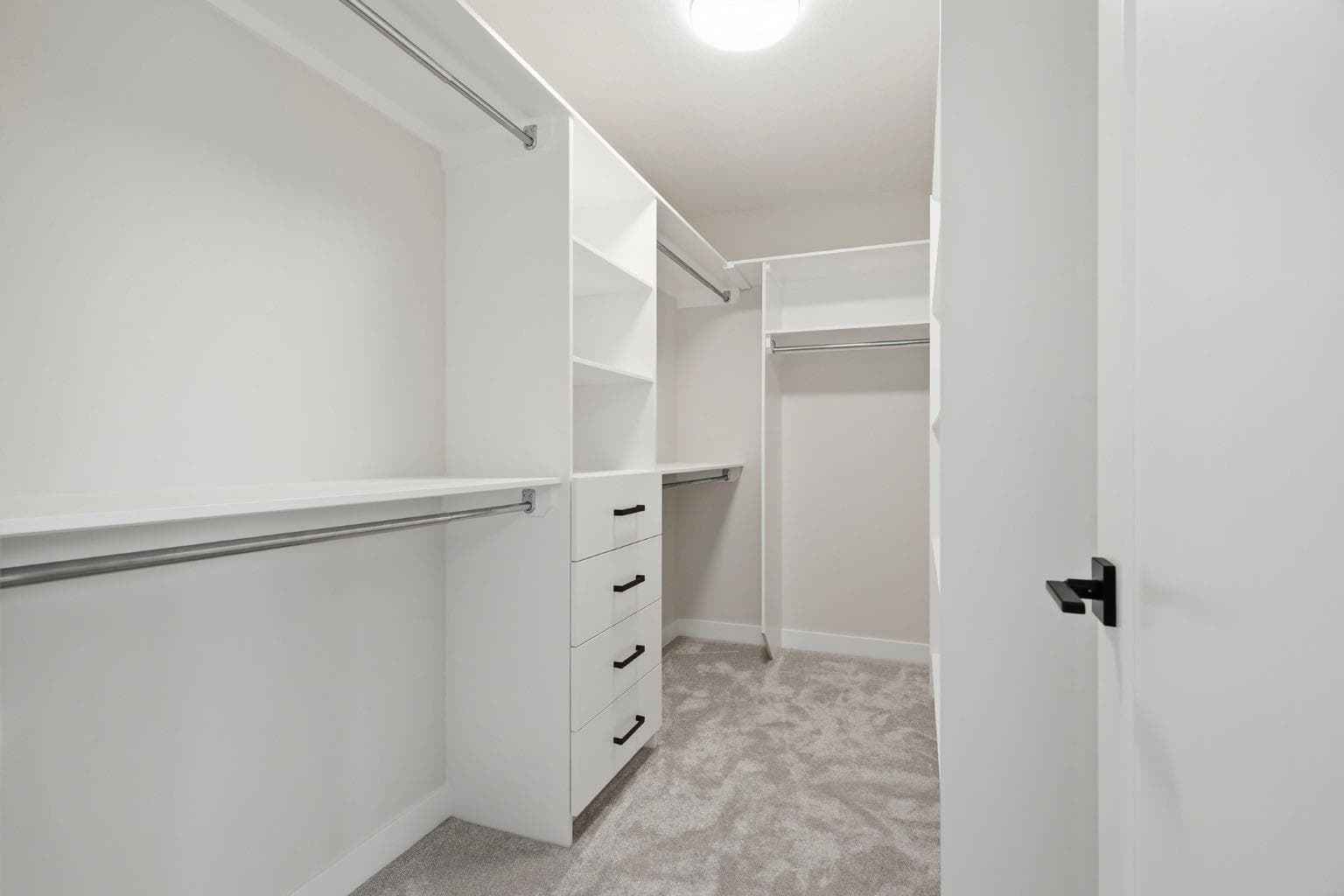 435 kinniburgh Loop 
