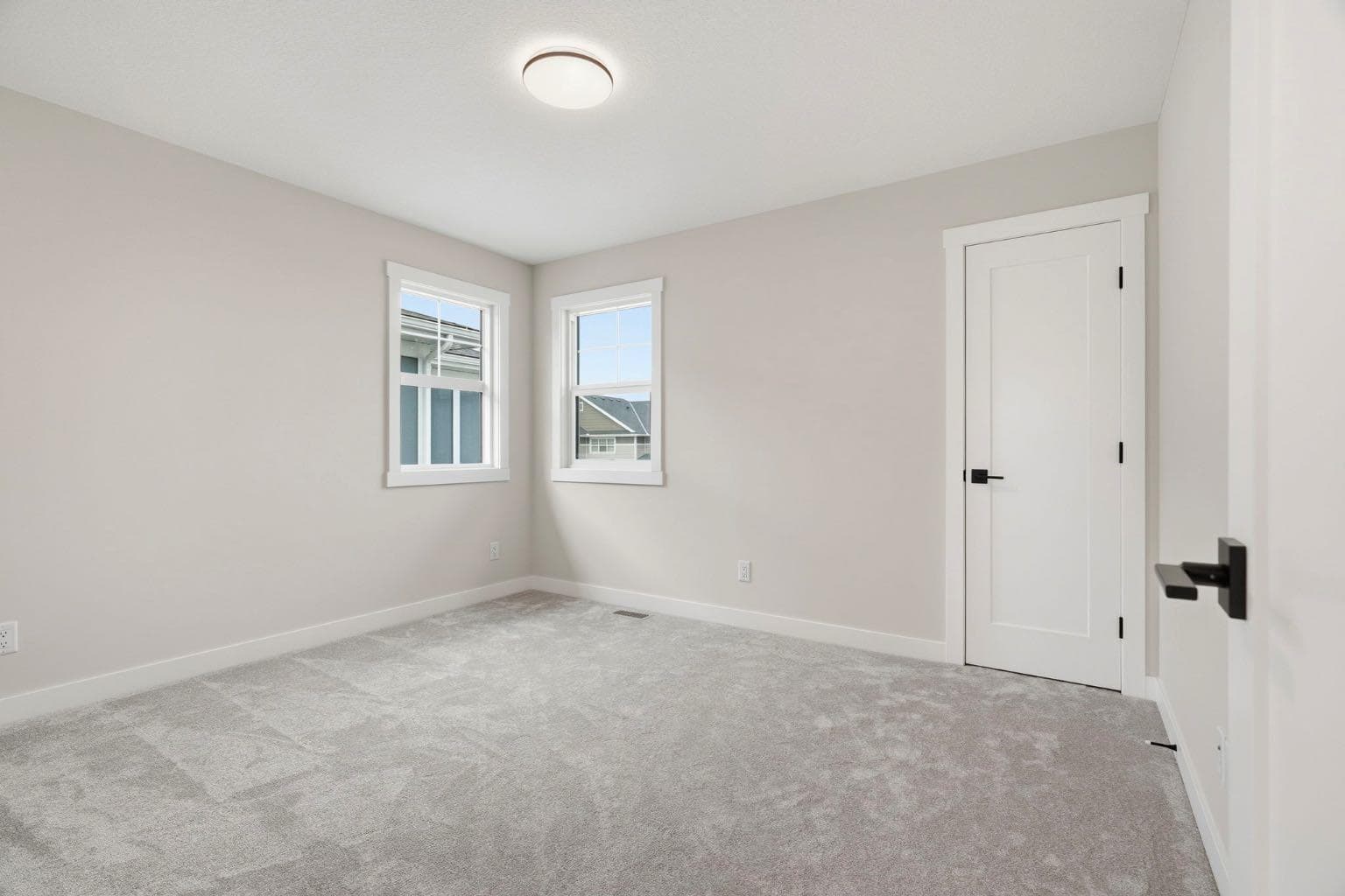 435 kinniburgh Loop 