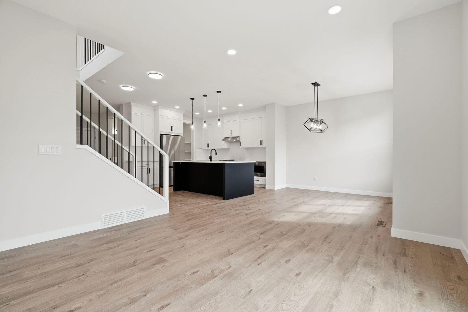 435 kinniburgh Loop 