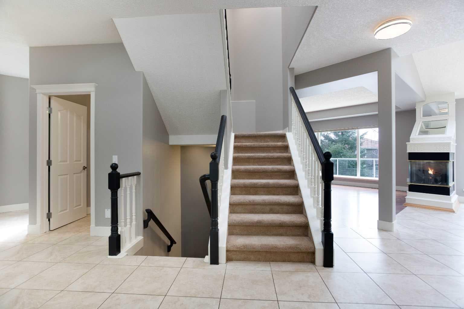 3414 Douglasdale Boulevard SE