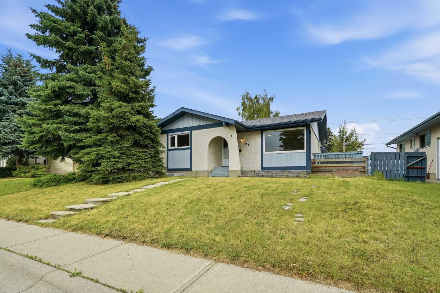 1211 Maitland Drive NE