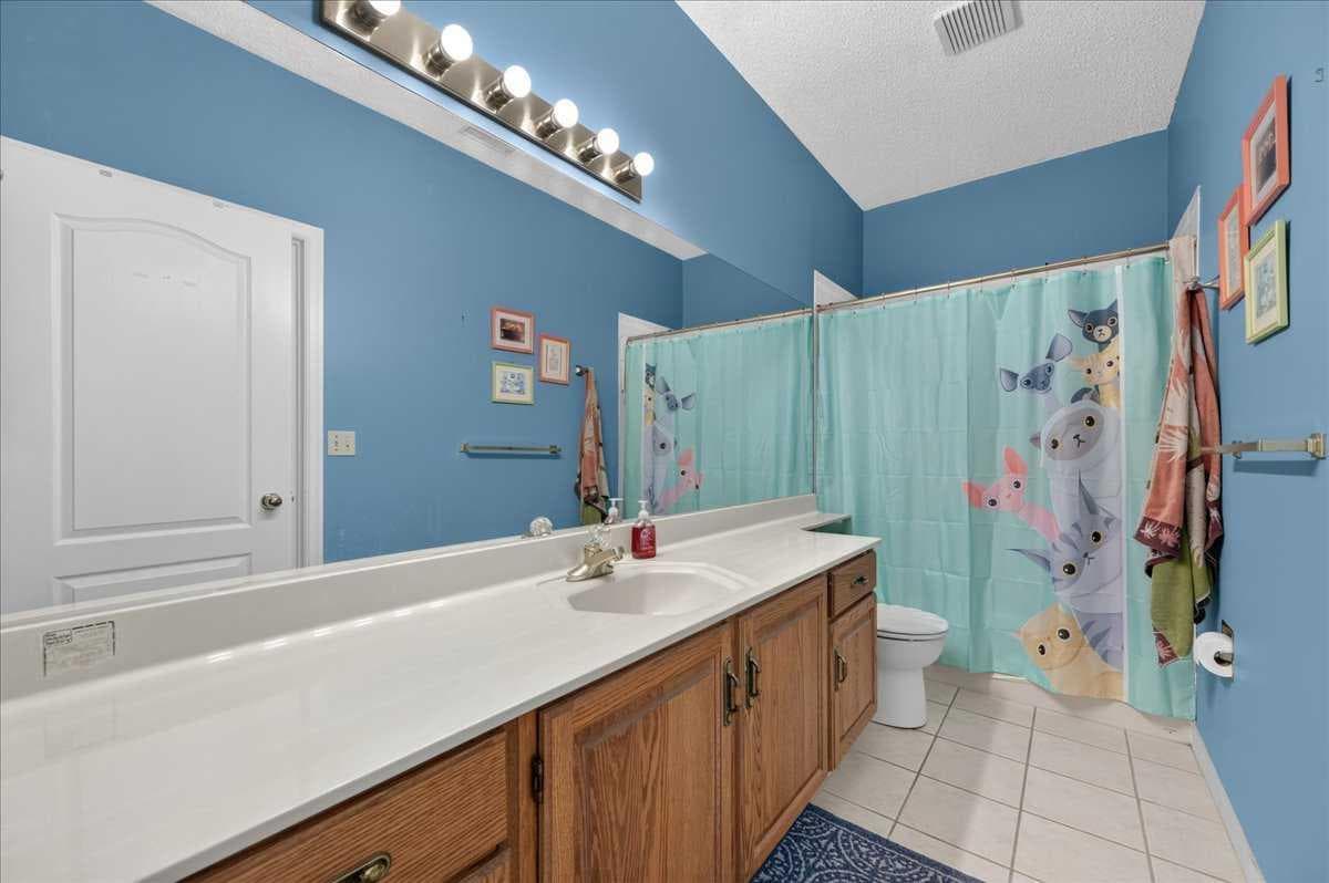 876 Shawnee Drive SW