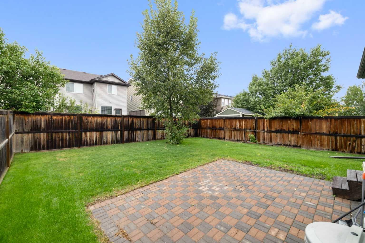 19 Silverado Skies Bay SW