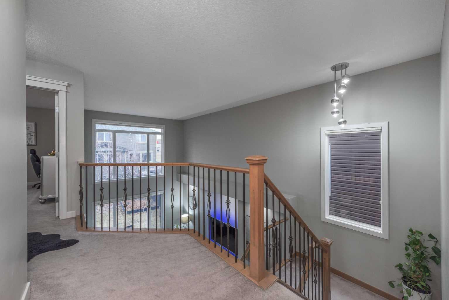 76 Evanspark Circle NW