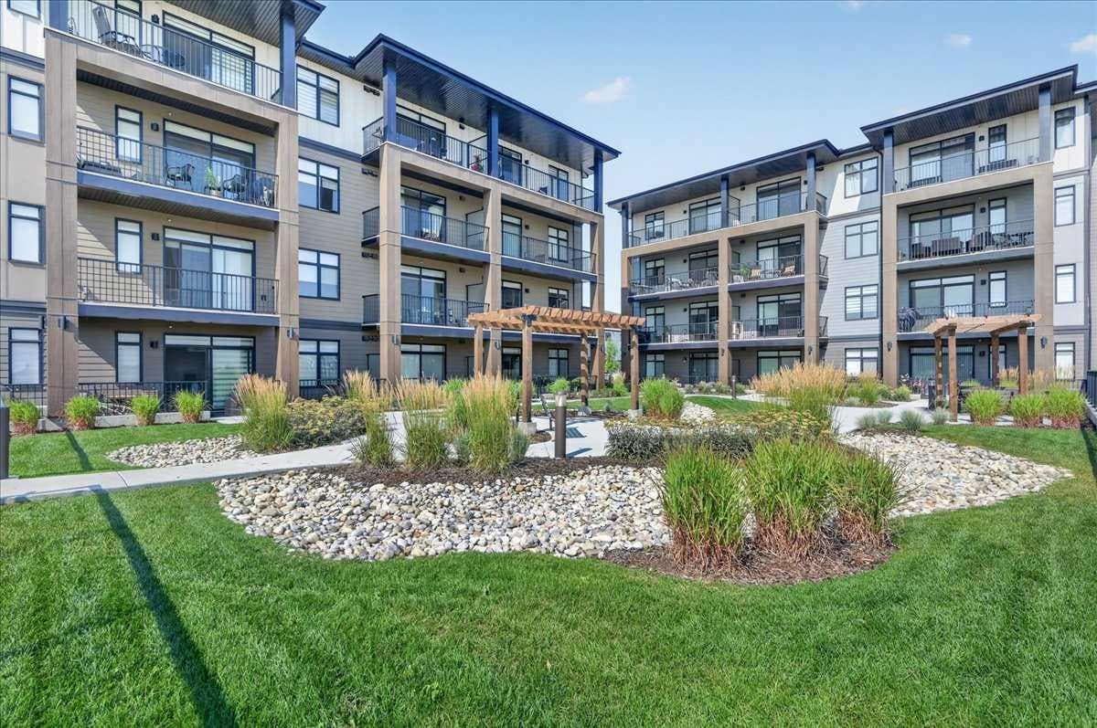 4101, 200 Seton Circle SE