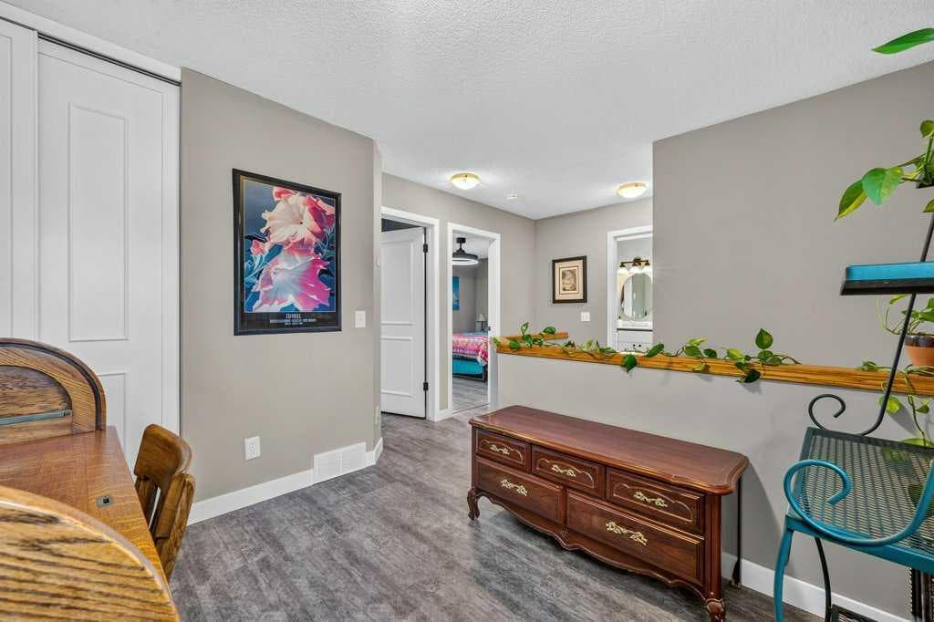 83 Millrise Crescent SW