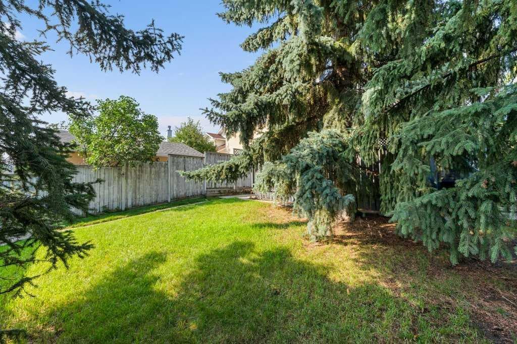 83 Millrise Crescent SW