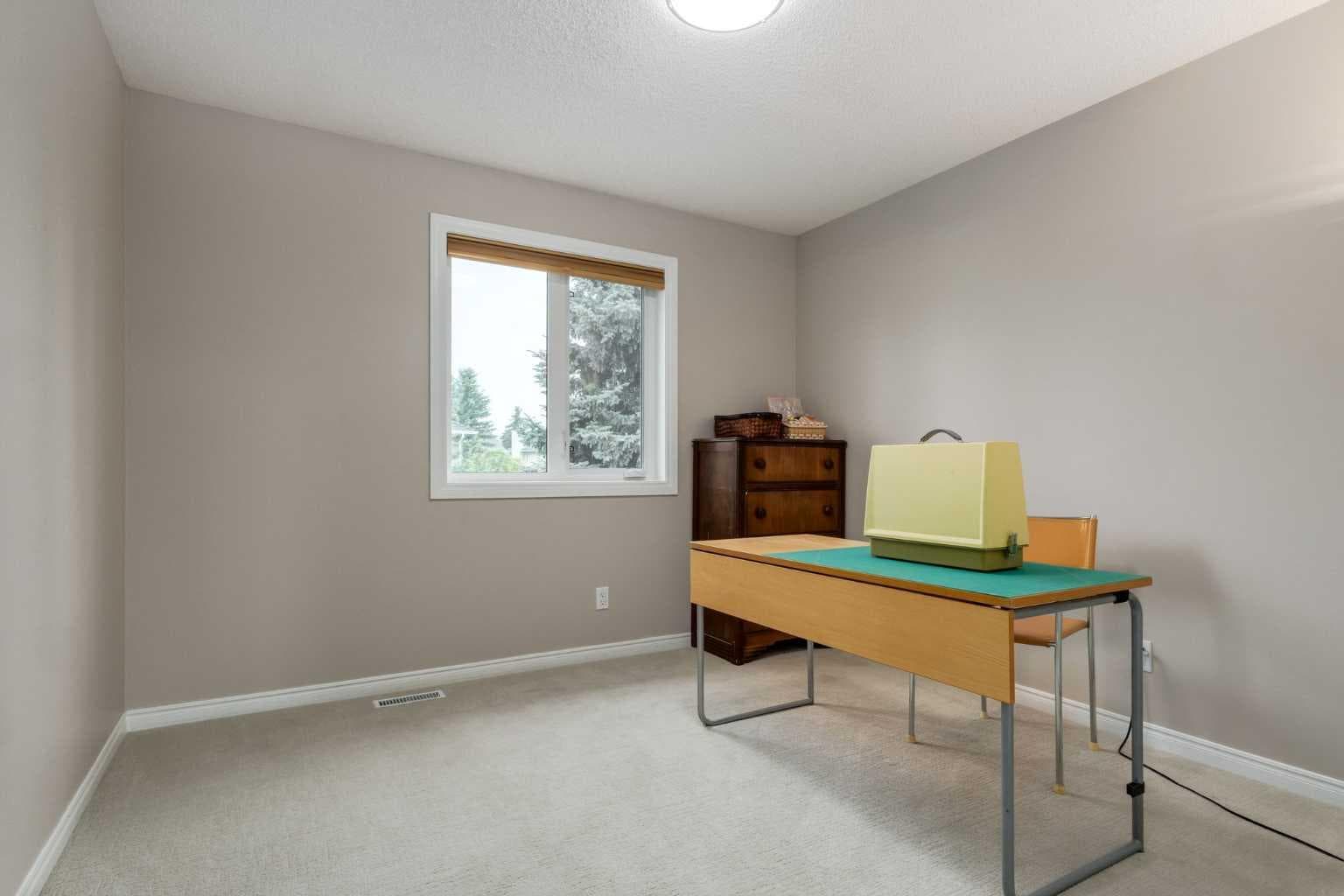 1527 Evergreen Drive SW