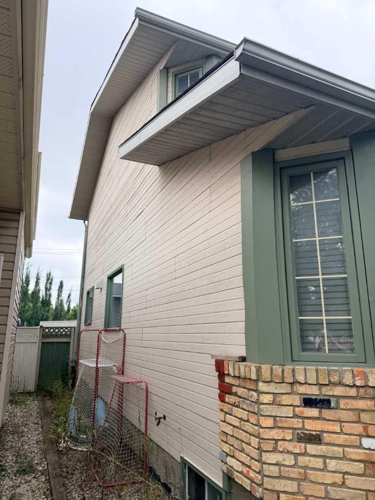 319 Sunvale Drive SE
