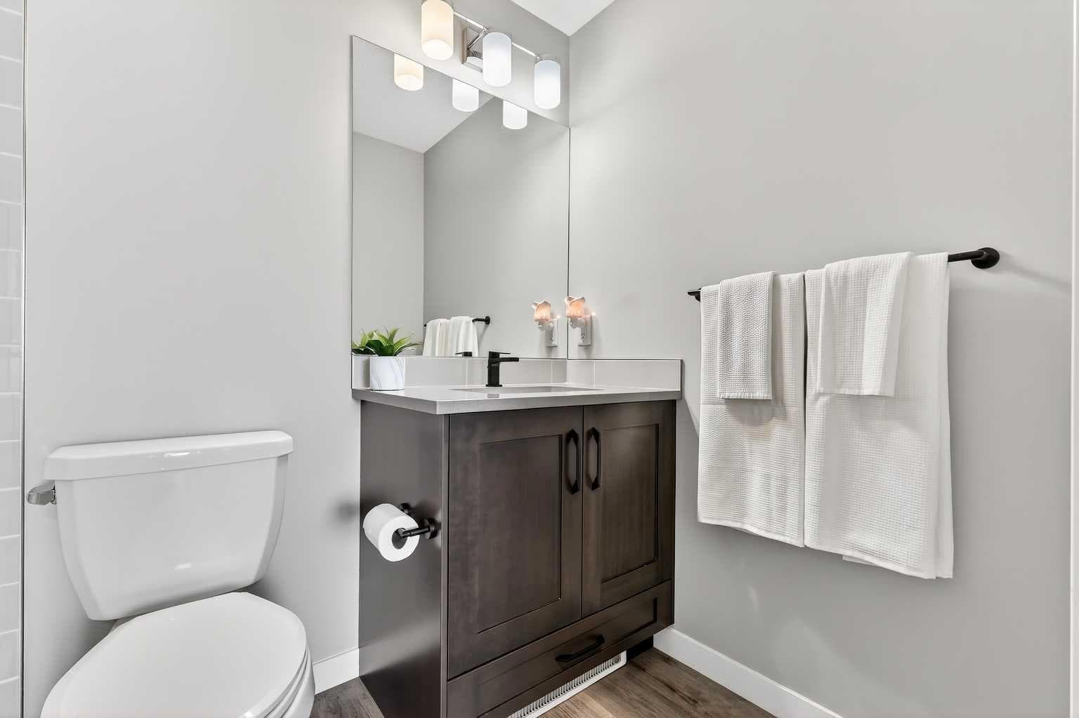 401, 150 Shawnee Square SW