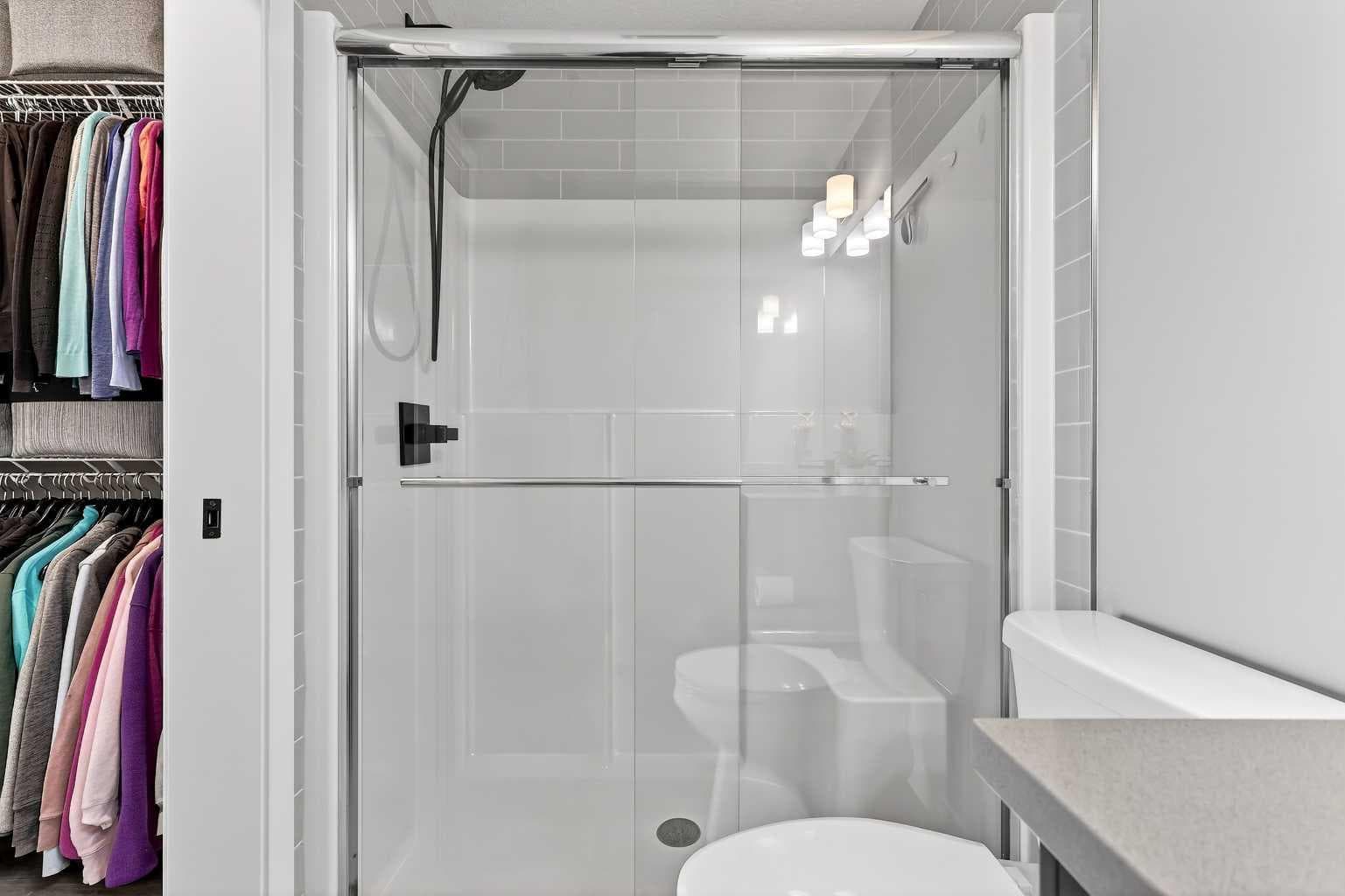401, 150 Shawnee Square SW
