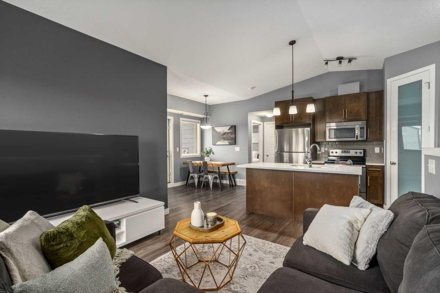 1324, 2461 Baysprings Link SW